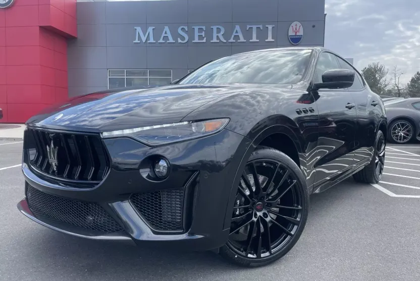 2024 Maserati Levante Trofeo photo 1