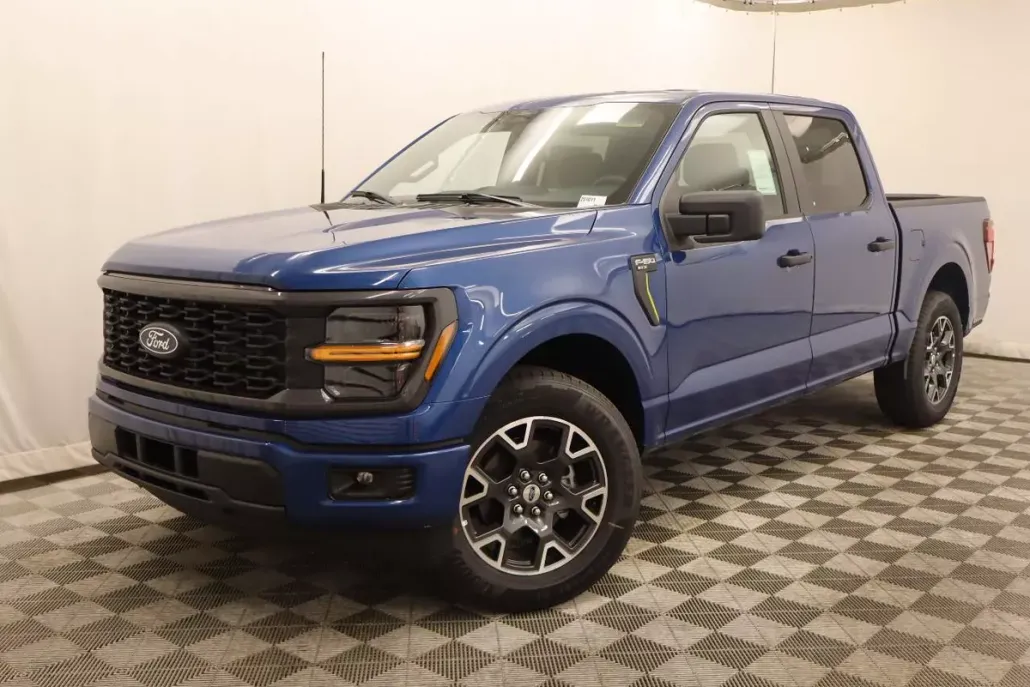 2025 Ford F-150 STX photo 1