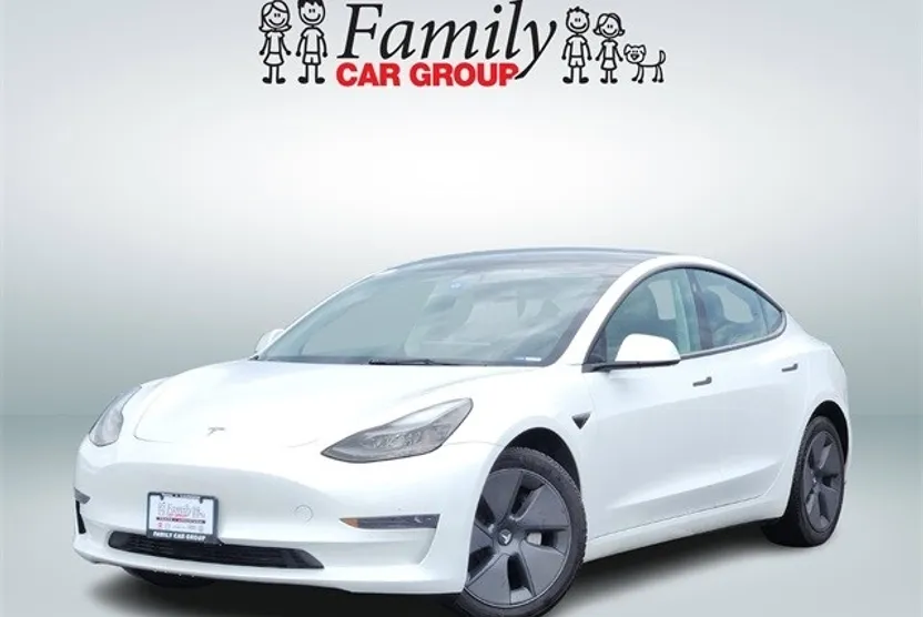 2023 Tesla Model 3 photo 1