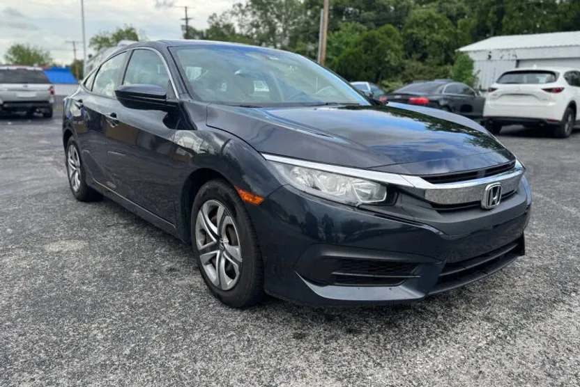 2018 Honda Civic LX photo 1
