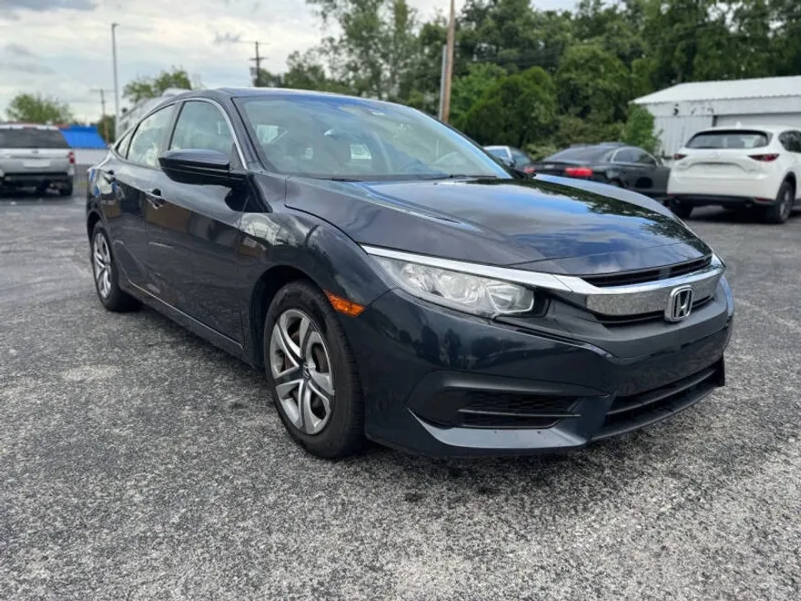 2018 Honda Civic LX photo 1