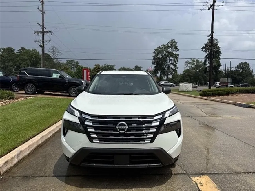 2026 Nissan Rogue S photo 1