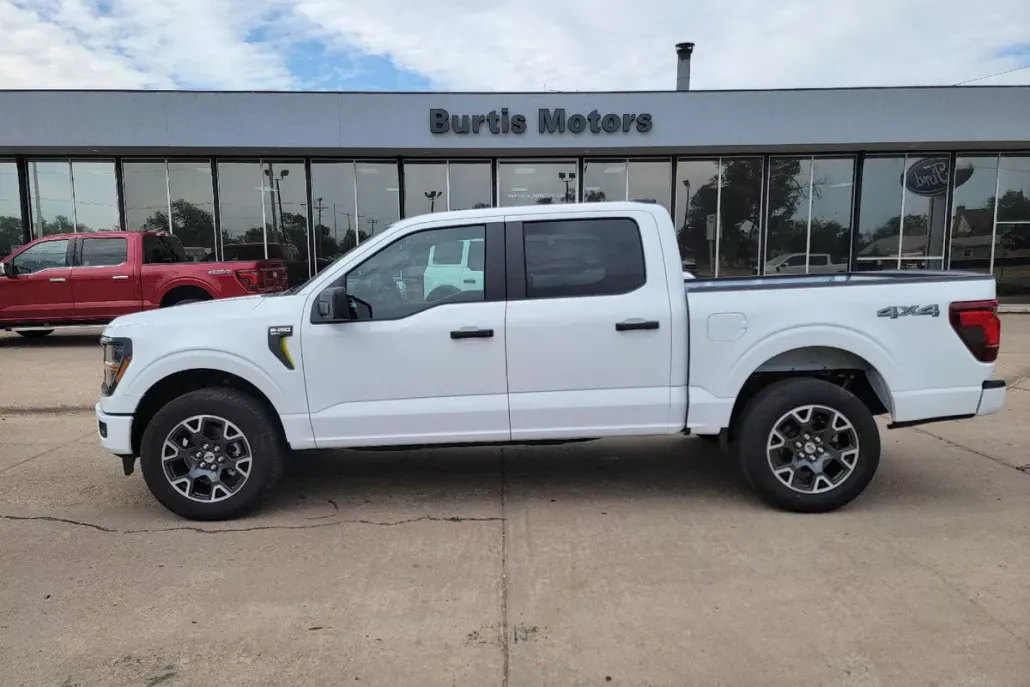 2025 Ford F-150 STX photo 1
