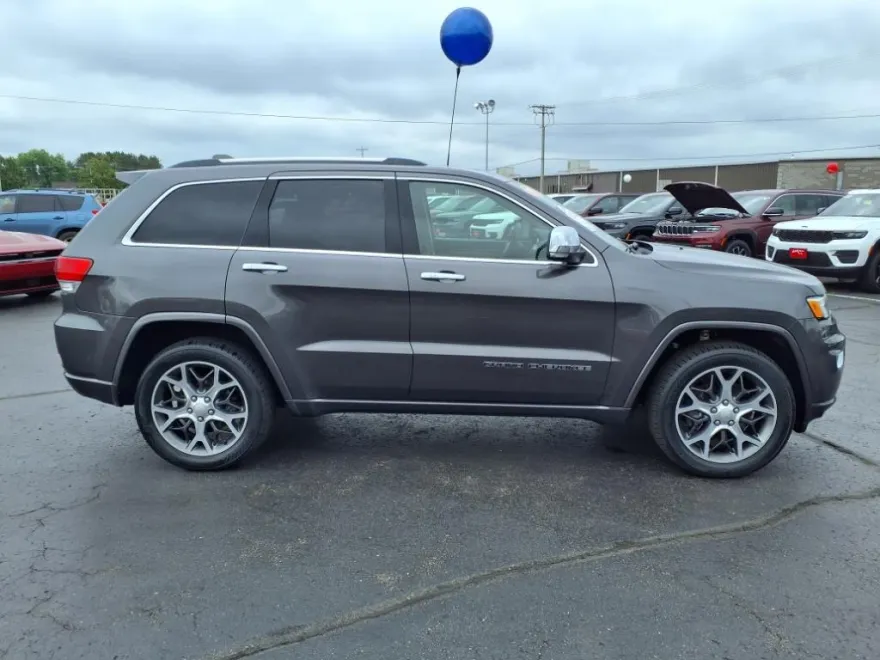 2019 Jeep Grand Cherokee Overland photo 1