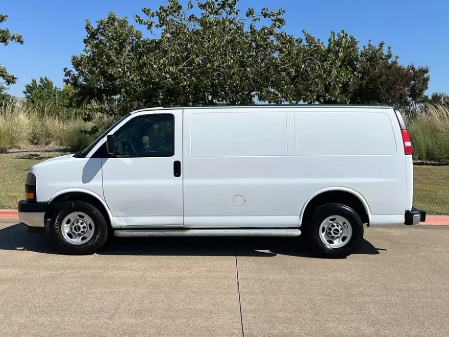 2019 Gmc Savana 2500 Cargo photo 1