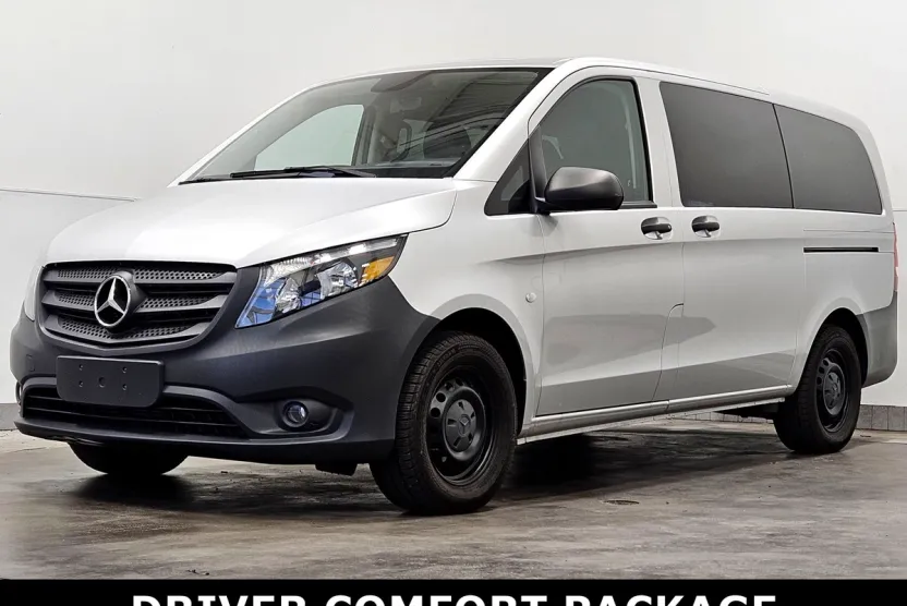 2022 Mercedes Benz Metris Passenger Van photo 1