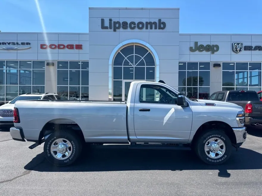 2025 Ram 2500 Tradesman photo 1