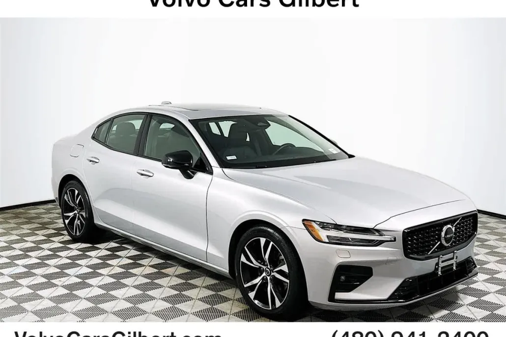 2025 Volvo S60 B5 Core photo 1
