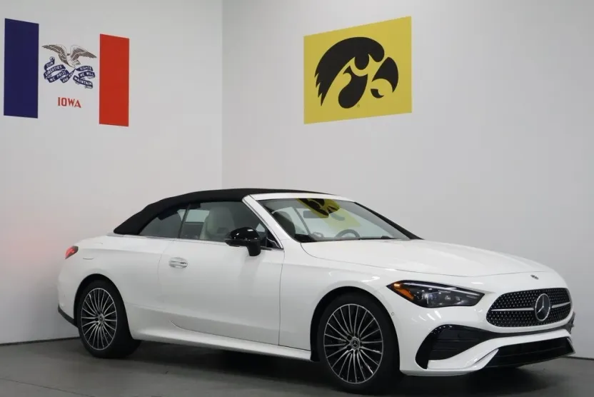 2026 Mercedes Benz CLE 300 4MATIC photo 1