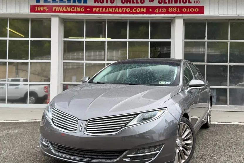 2014 Lincoln MKZ photo 1