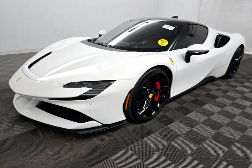 2022 Ferrari SF90 Stradale photo 1