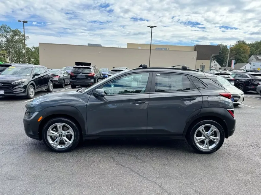 2023 Hyundai Kona SEL photo 1