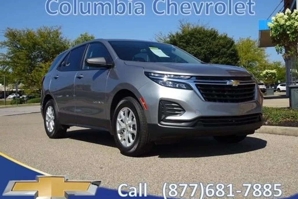 2023 Chevrolet Equinox LS photo 1