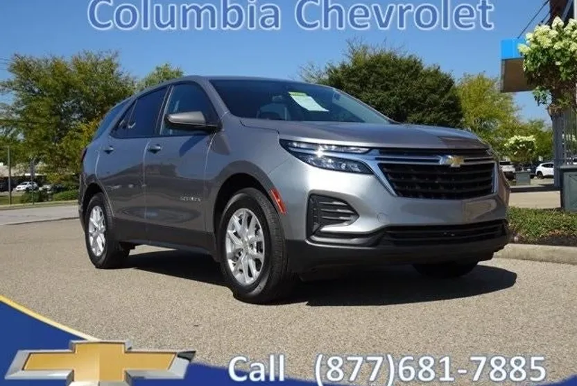 2023 Chevrolet Equinox LS photo 1