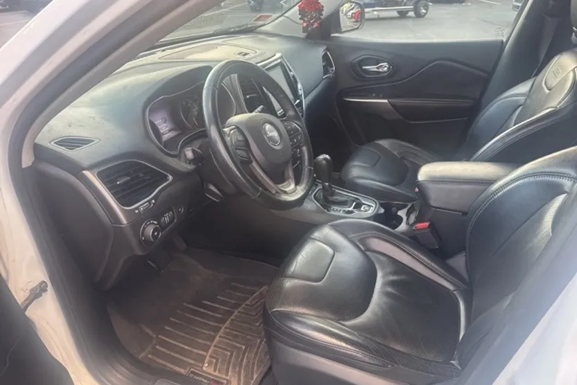 2019 Jeep Cherokee Limited photo 1