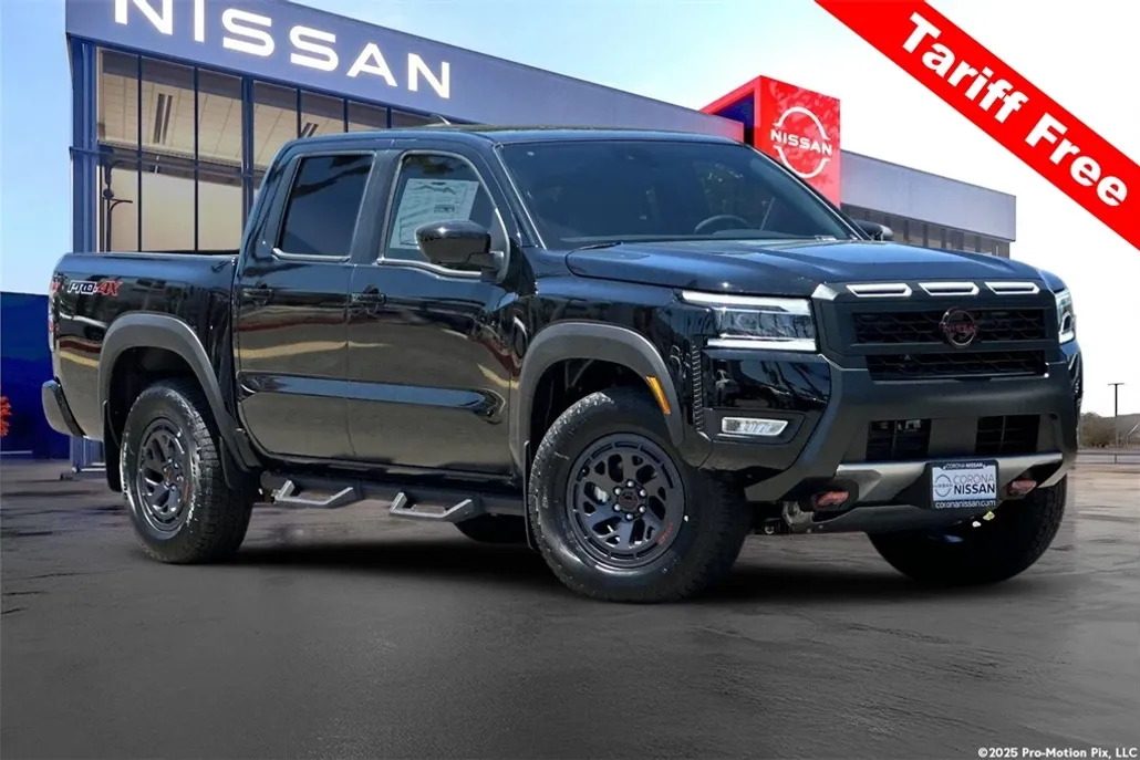 2025 Nissan Frontier PRO-4X photo 1