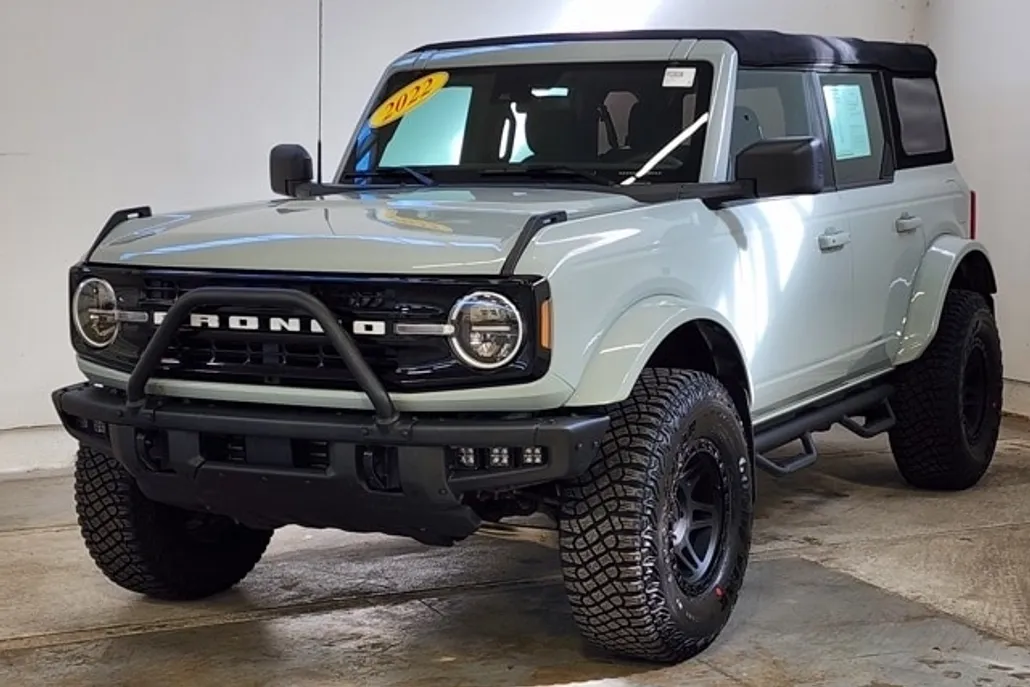 2022 Ford Bronco Base Big Bend Black Diamond Outer Banks photo 1