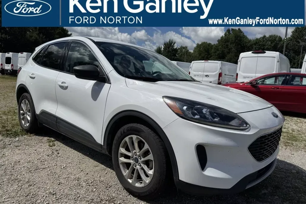 2022 Ford Escape SE photo 1