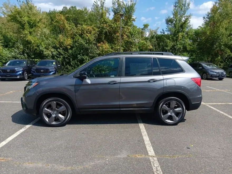 2021 Honda Passport Touring photo 1