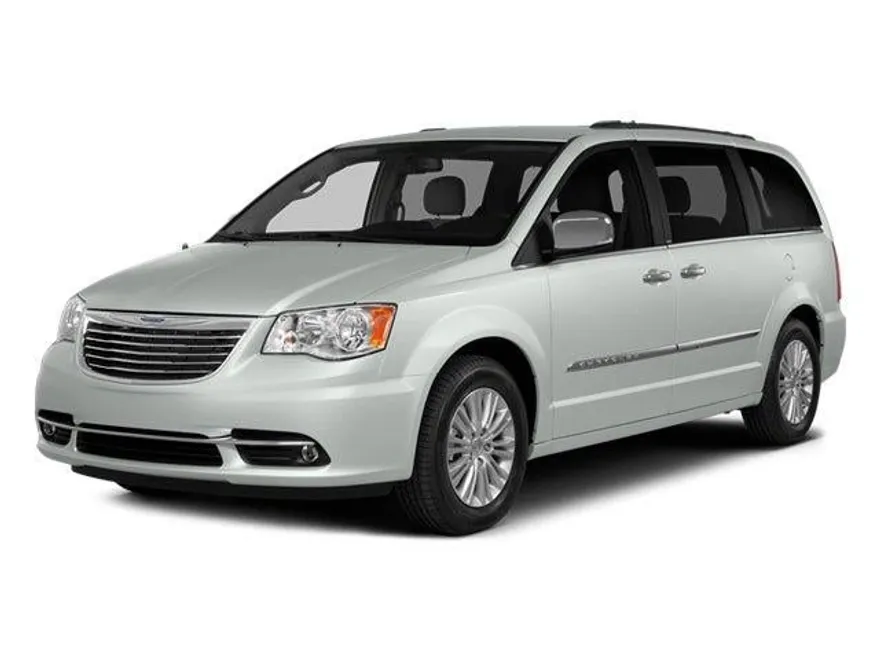 2014 Chrysler Town & Country S photo 1