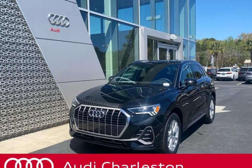 2025 Audi Q3 S line Premium Plus photo 1
