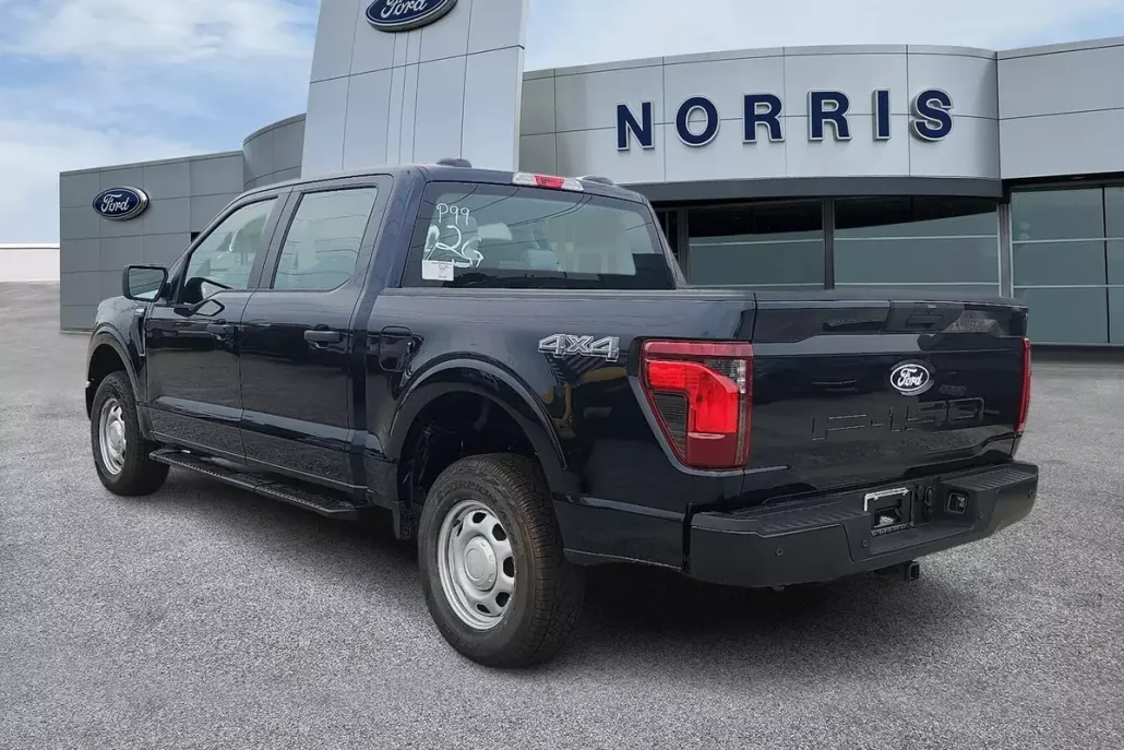 2025 Ford F-150 XL photo 1