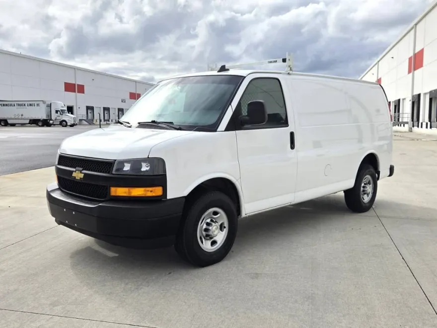 2021 Chevrolet Express 2500 Cargo Van photo 1