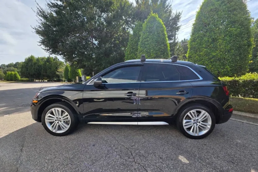 2019 Audi Q5 Premium Plus 45 TFSI photo 1