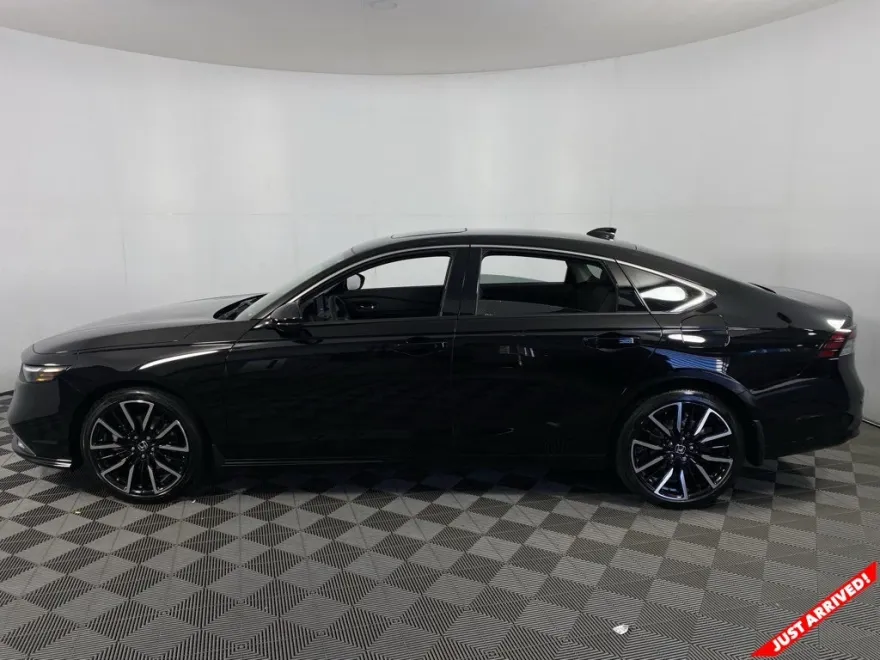 2025 Honda Accord Hybrid Touring photo 1