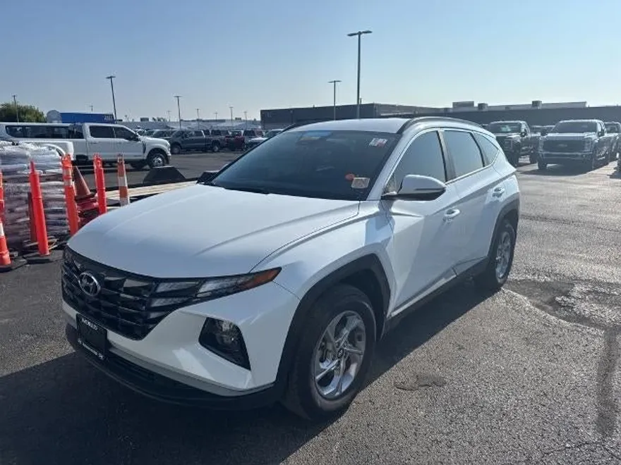2022 Hyundai Tucson SEL photo 1