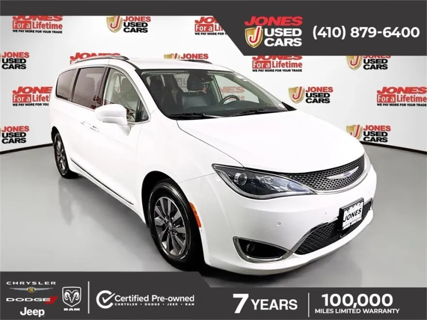 2020 Chrysler Pacifica Touring Plus photo 1