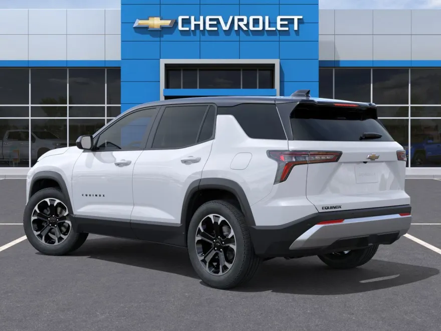 2026 Chevrolet Equinox LT photo 1