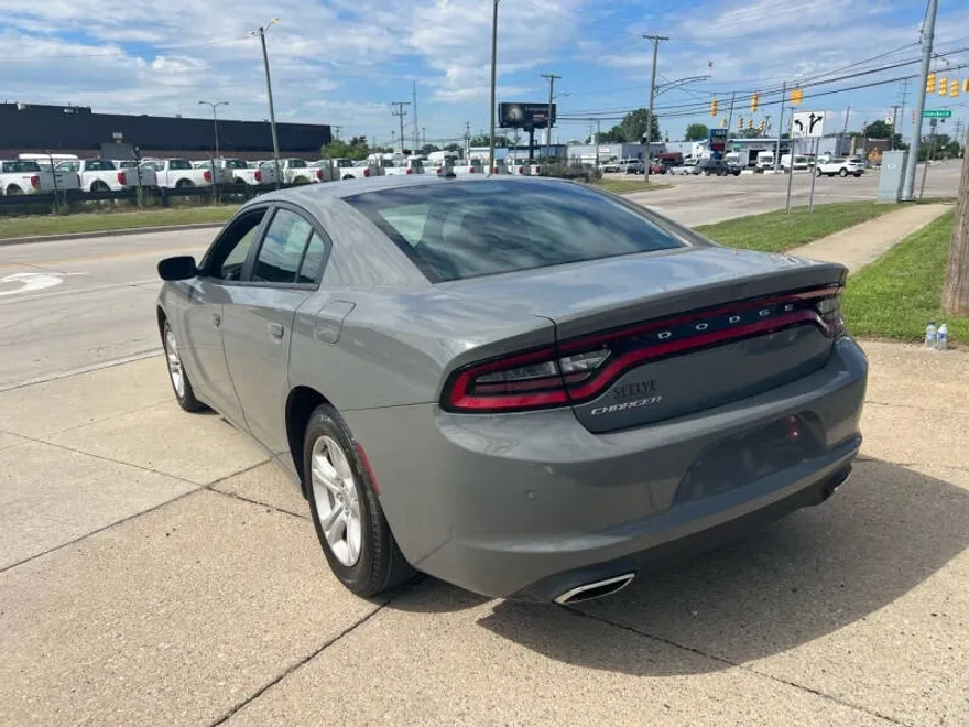 2019 Dodge Charger SXT photo 1