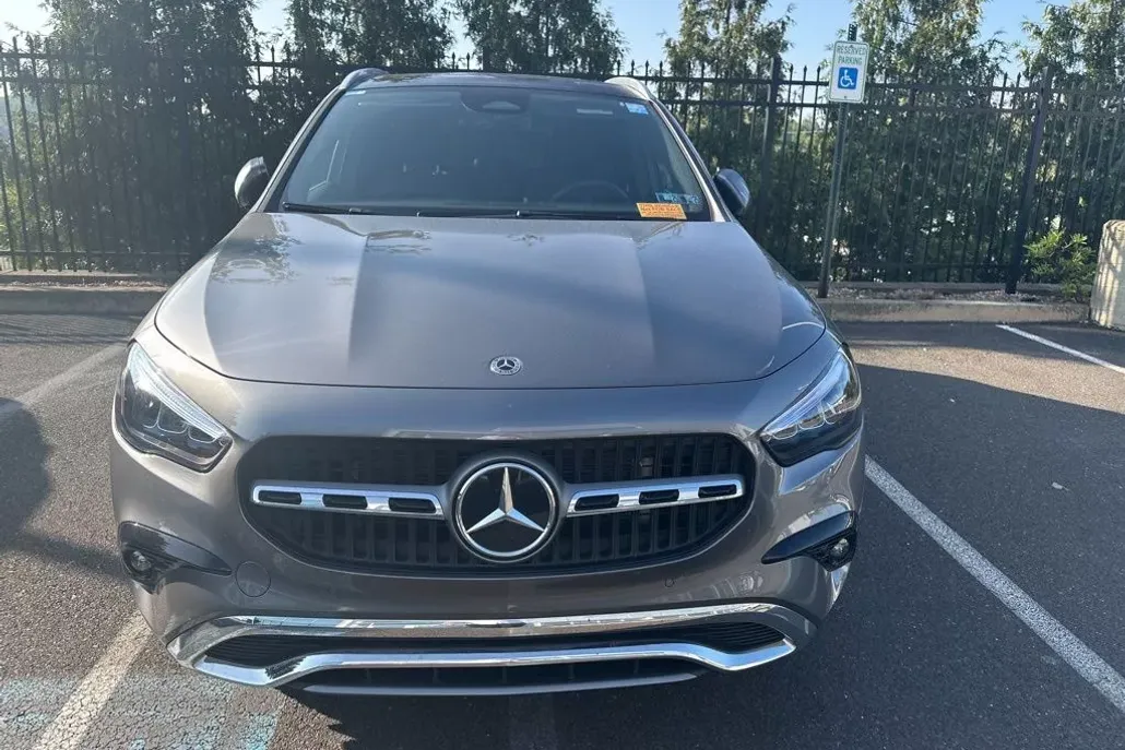 2025 Mercedes Benz GLA 250 4MATIC photo 1