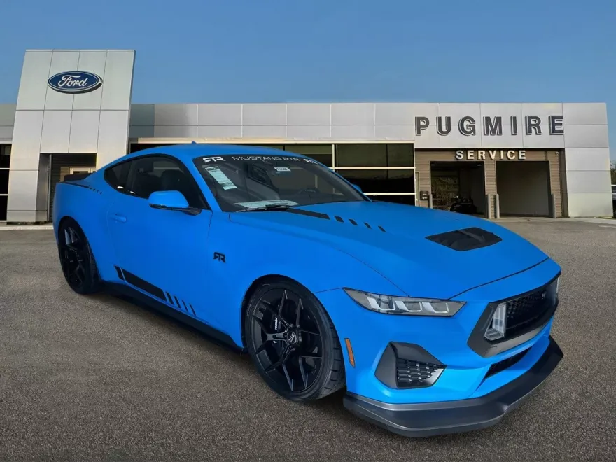 2025 Ford Mustang Premium photo 1