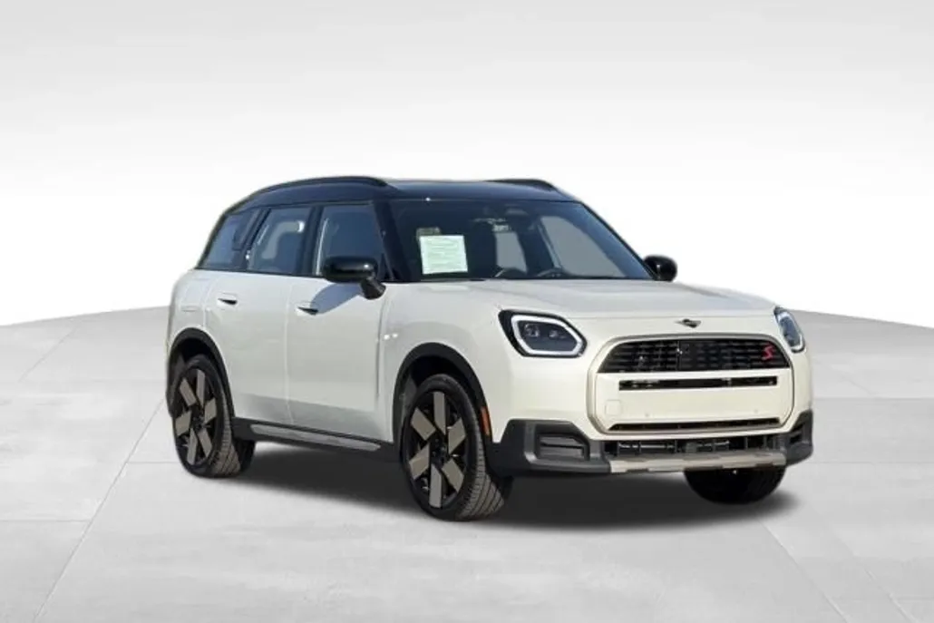 2025 Mini Countryman photo 1