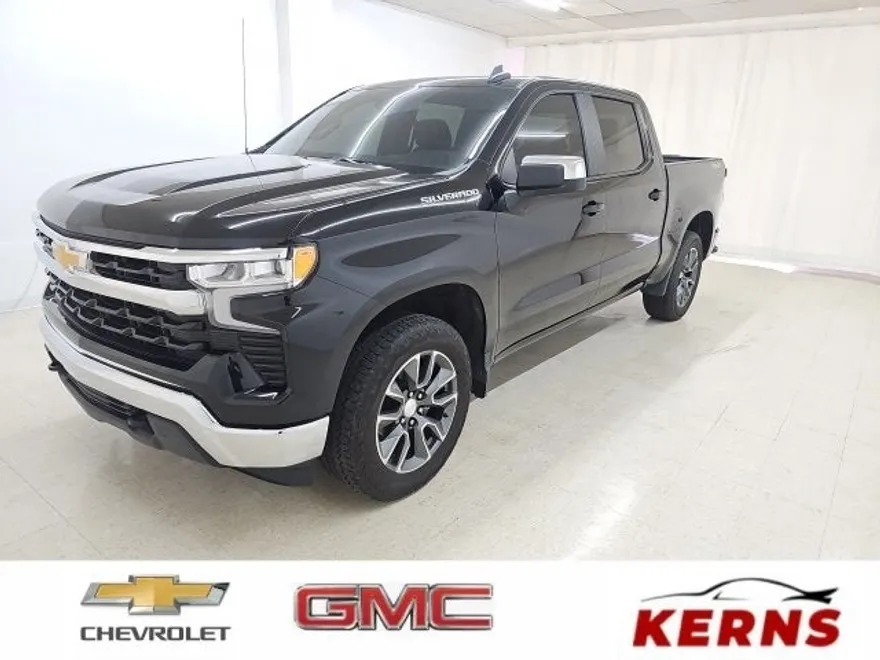 2024 Chevrolet Silverado 1500 LT photo 1