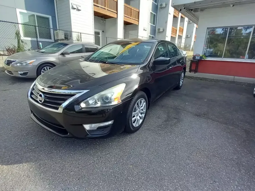 2015 Nissan Altima 2.5 photo 1