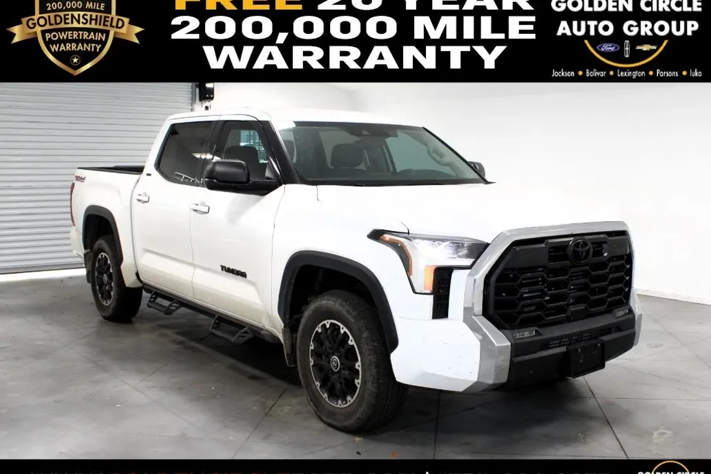 2023 Toyota Tundra SR5 photo 1