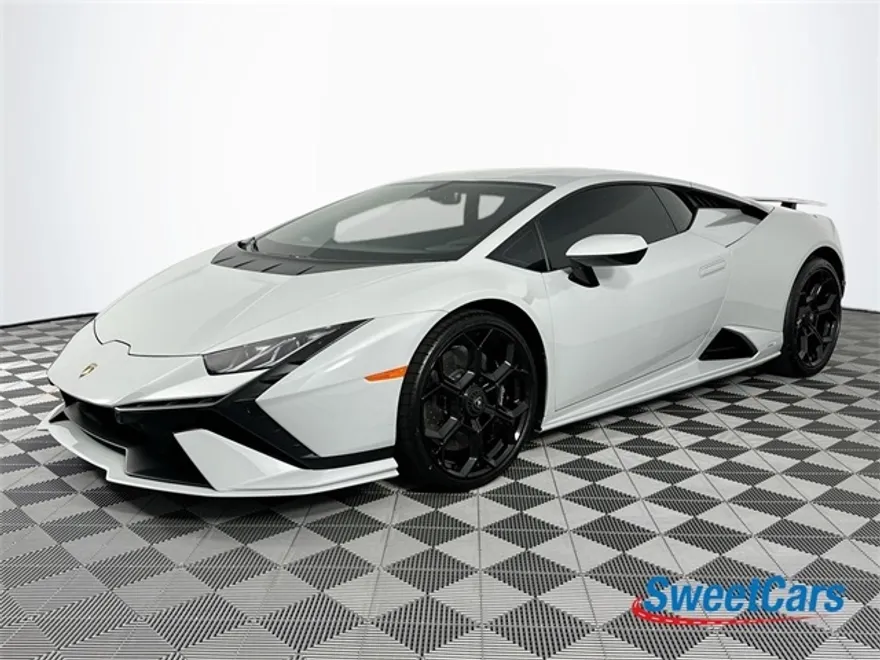 2023 Lamborghini Huracan Tecnica photo 3