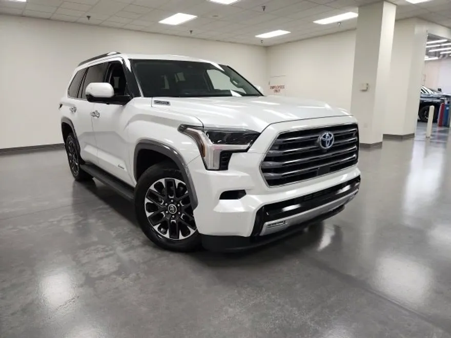 2023 Toyota Sequoia Limited photo 1