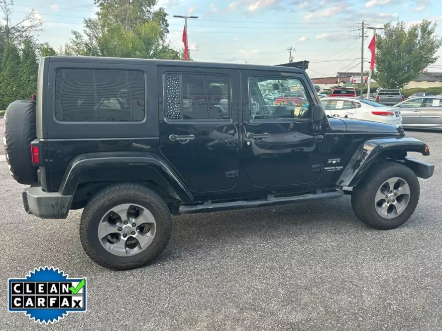 2018 Jeep Wrangler Unlimited Sahara photo 1