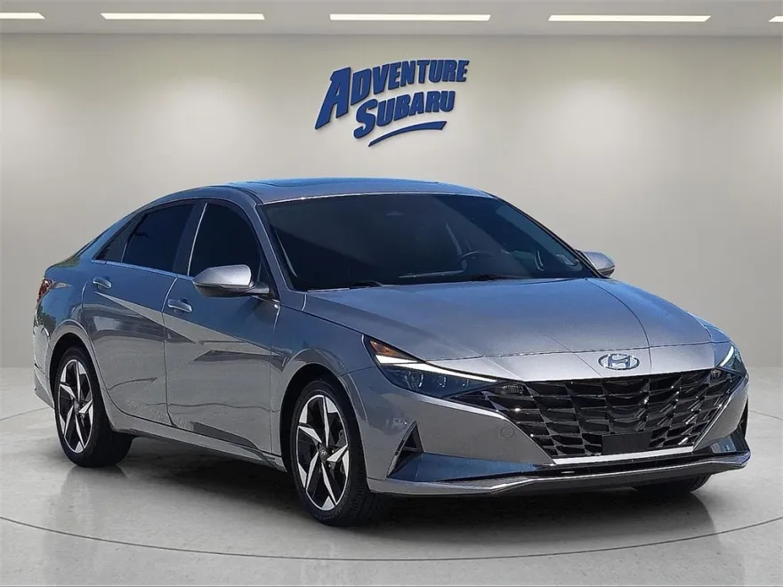2023 Hyundai Elantra Limited photo 1