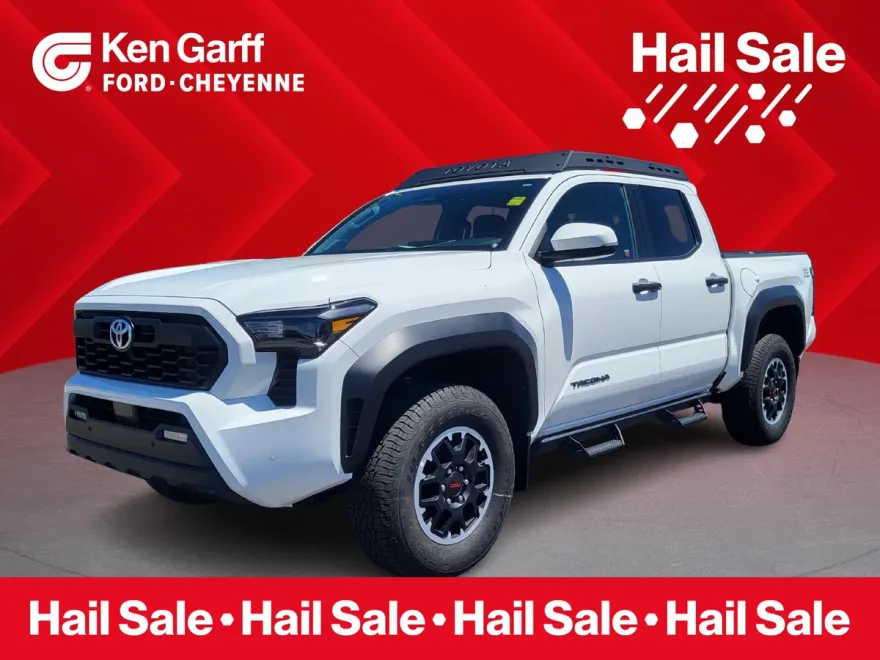 2024 Toyota Tacoma TRD 4x4 photo 1
