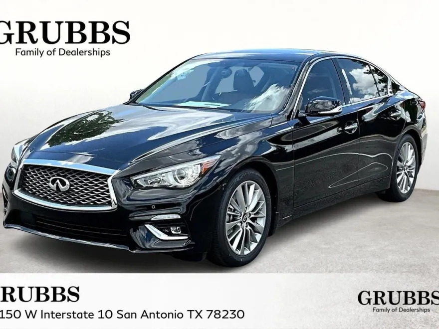 2024 Infiniti Q50 LUXE photo 1