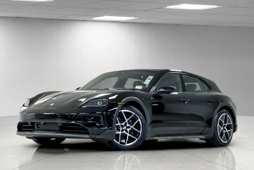 2025 Porsche Taycan 4 Cross Turismo photo 1