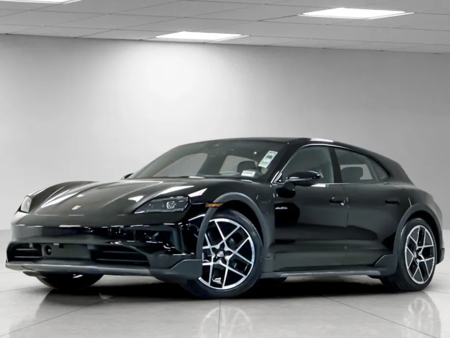 2025 Porsche Taycan 4 Cross Turismo photo 1