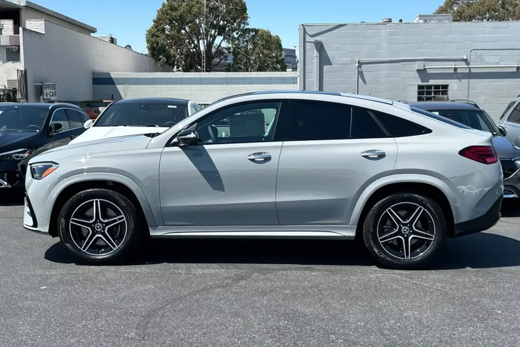 2026 Mercedes Benz GLE 450 4MATIC photo 1