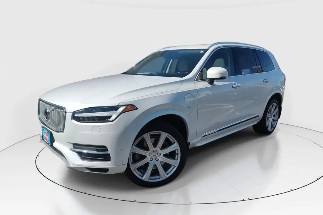 2017 Volvo XC90 T8 AWD Inscription photo 1
