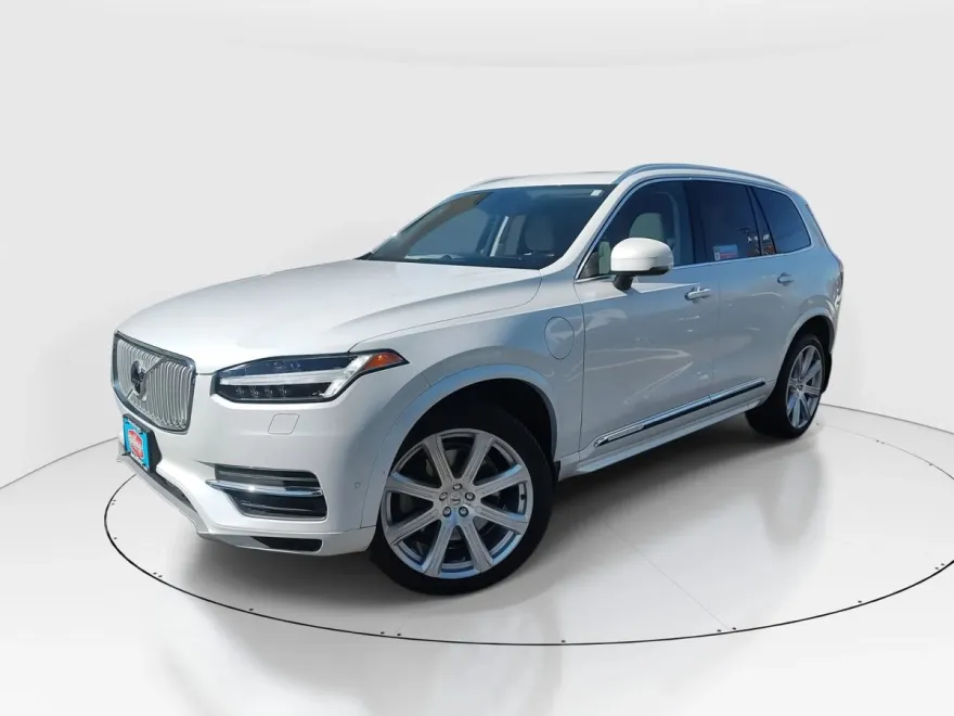 2017 Volvo XC90 T8 AWD Inscription photo 1